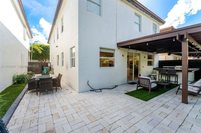 11229 NW 44th Ter, Doral, FL 33178