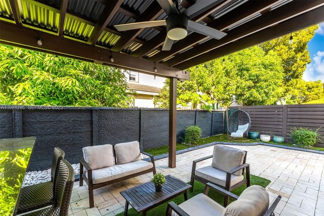 11229 NW 44th Ter, Doral, FL 33178