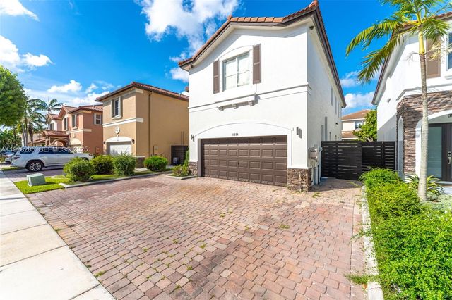 11229 NW 44th Ter, Doral, FL 33178