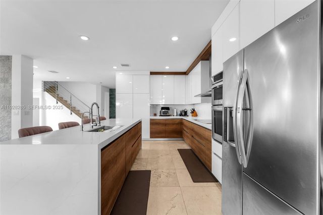 11229 NW 44th Ter, Doral, FL 33178