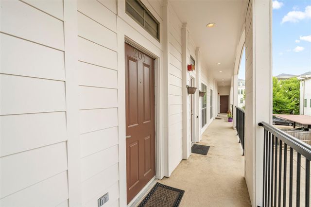 802 Jackson Hill Street 201, Houston, TX 77007