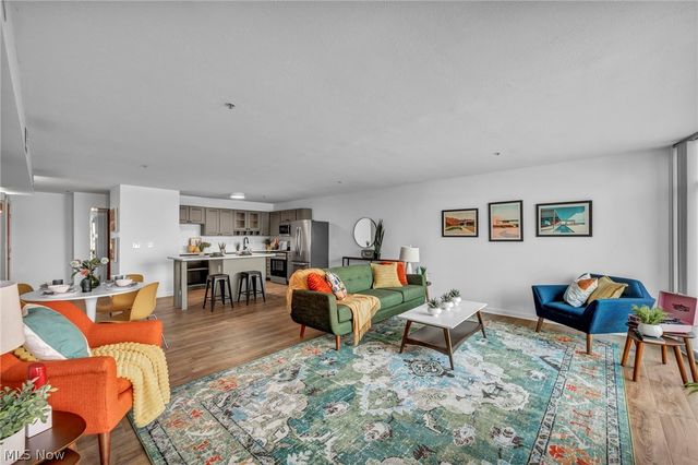 2222 Detroit Avenue 413, Cleveland, OH 44113