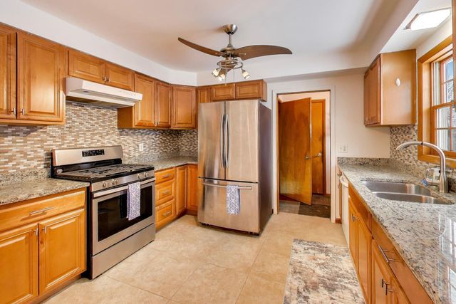 6212 Main Street, Union, IL 60180