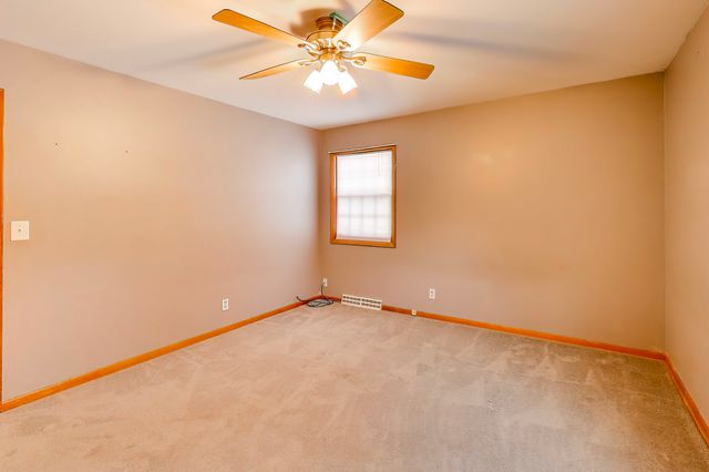 6212 Main Street, Union, IL 60180