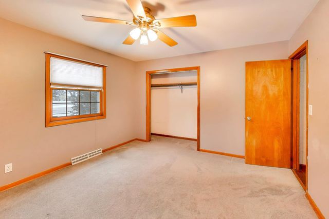 6212 Main Street, Union, IL 60180