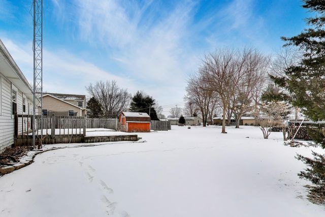 6212 Main Street, Union, IL 60180