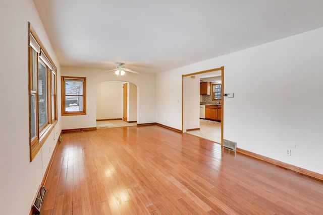 6212 Main Street, Union, IL 60180