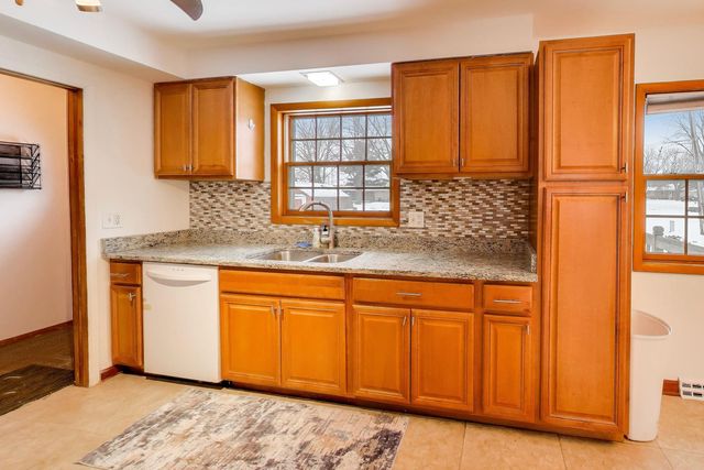 6212 Main Street, Union, IL 60180