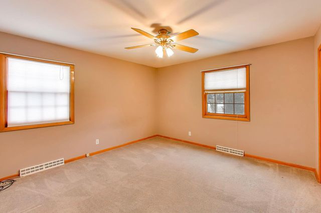 6212 Main Street, Union, IL 60180