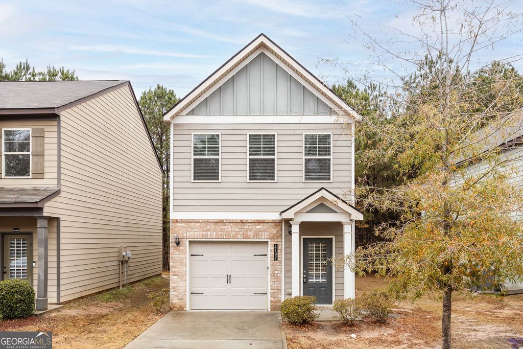 4497 Ravenwood Drive, Union City, GA 30291