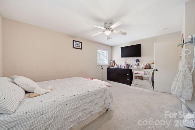 970 23rd Avenue NE, Hickory, NC 28601