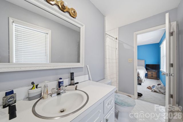 970 23rd Avenue NE, Hickory, NC 28601