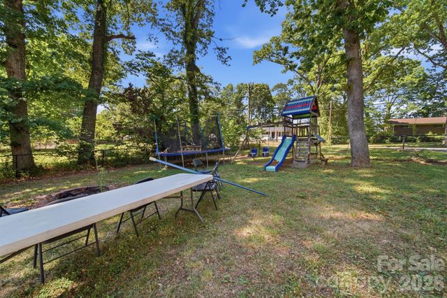 970 23rd Avenue NE, Hickory, NC 28601