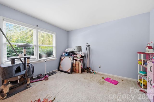 970 23rd Avenue NE, Hickory, NC 28601
