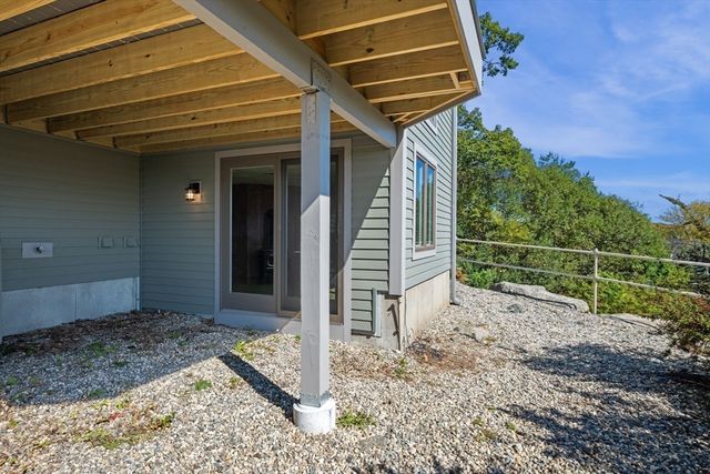 28 Old Nugent Farm 28, Gloucester, MA 01930