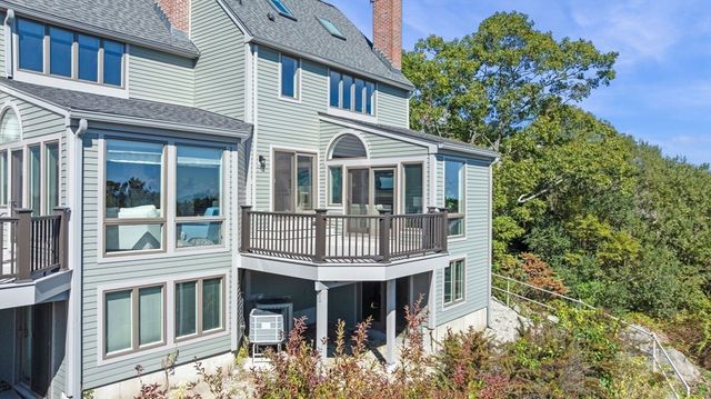 28 Old Nugent Farm 28, Gloucester, MA 01930