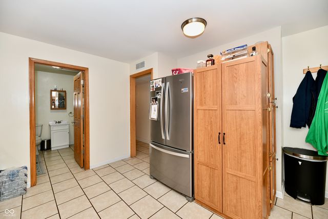 4020 S Lynhurst Drive, Indianapolis, IN 46221