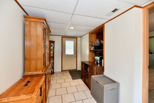 4020 S Lynhurst Drive, Indianapolis, IN 46221