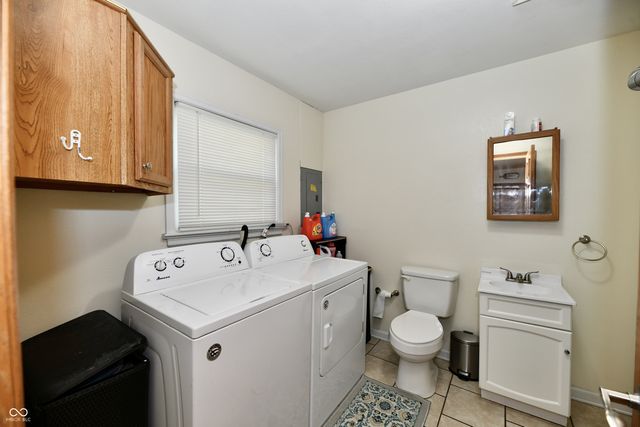 4020 S Lynhurst Drive, Indianapolis, IN 46221