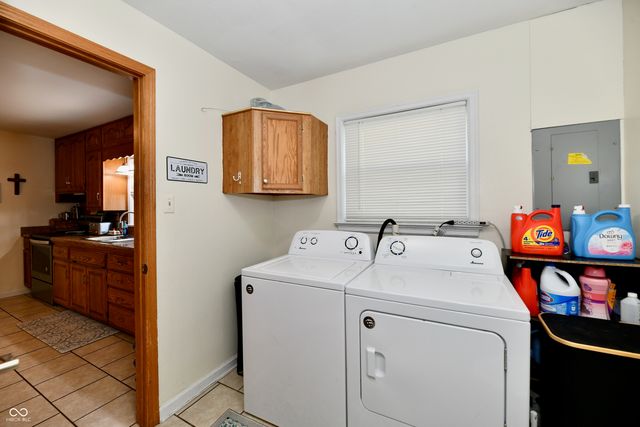 4020 S Lynhurst Drive, Indianapolis, IN 46221