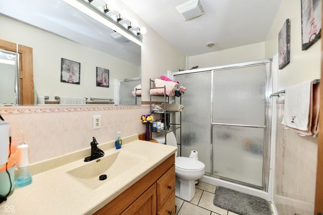 4020 S Lynhurst Drive, Indianapolis, IN 46221