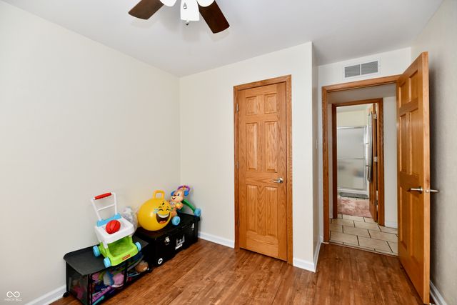 4020 S Lynhurst Drive, Indianapolis, IN 46221