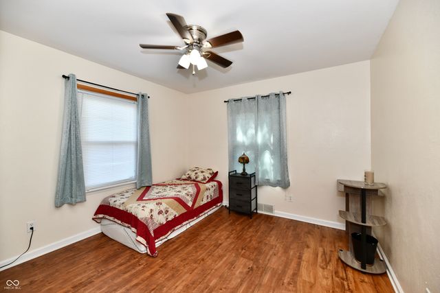 4020 S Lynhurst Drive, Indianapolis, IN 46221