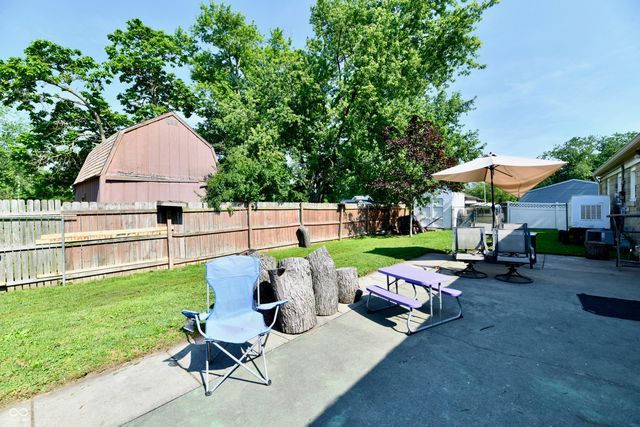 4020 S Lynhurst Drive, Indianapolis, IN 46221