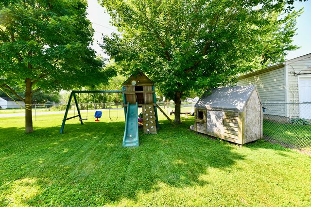 4020 S Lynhurst Drive, Indianapolis, IN 46221