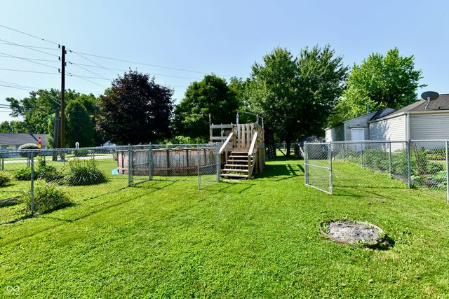 4020 S Lynhurst Drive, Indianapolis, IN 46221