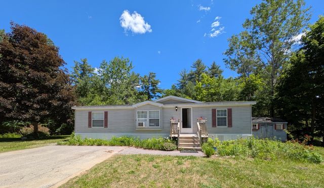 63 Sycamore Boulevard, Farmington, NH 03835