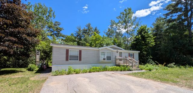 63 Sycamore Boulevard, Farmington, NH 03835