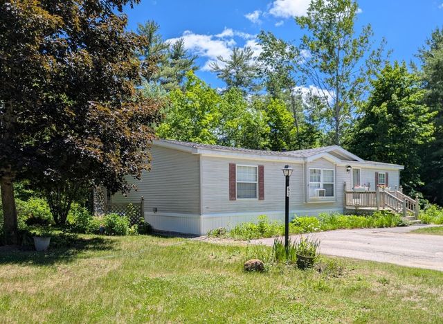 63 Sycamore Boulevard, Farmington, NH 03835
