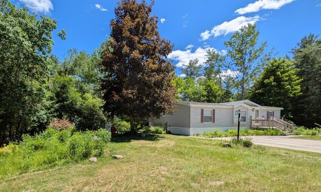 63 Sycamore Boulevard, Farmington, NH 03835