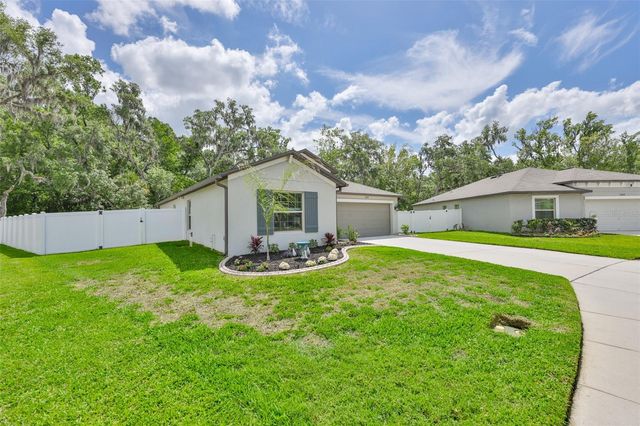 2838 LYTTON HALL DRIVE, Zephyrhills, FL 33540
