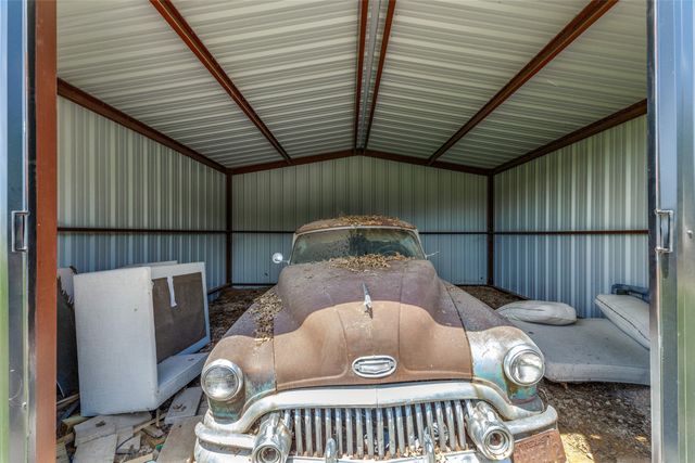 325 Hometown Way, Springtown, TX 76082