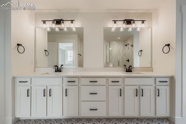 8076 Manor House Way, Colorado Springs, CO 80908