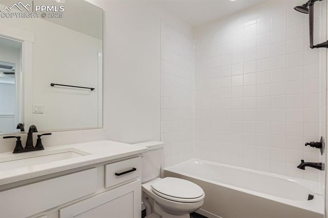 8076 Manor House Way, Colorado Springs, CO 80908