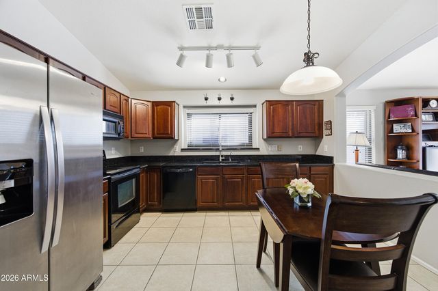 42671 W ANNE Lane, Maricopa, AZ 85138