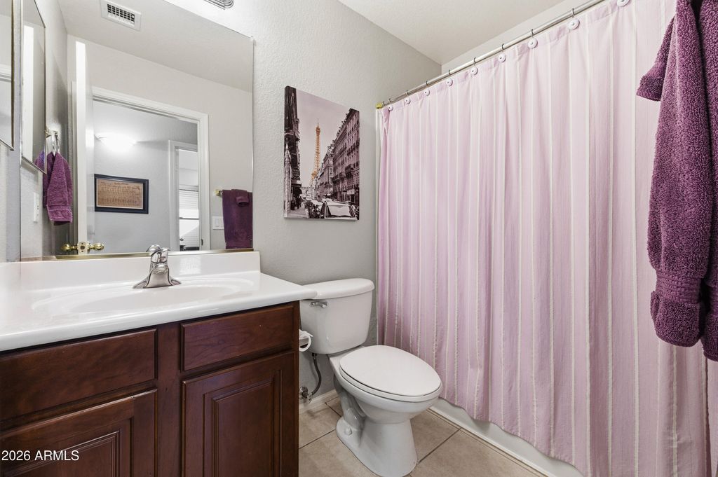 Image 17 of property listing at 42671 W ANNE Lane, Maricopa, AZ 85138