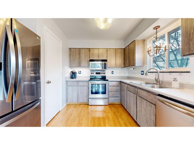 2264 Darla Ct, Loveland, CO 80537