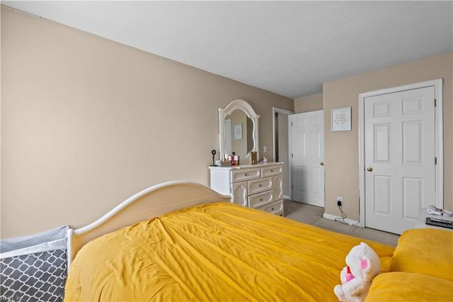 5627 Rivermill CIR, Portsmouth, VA 23703