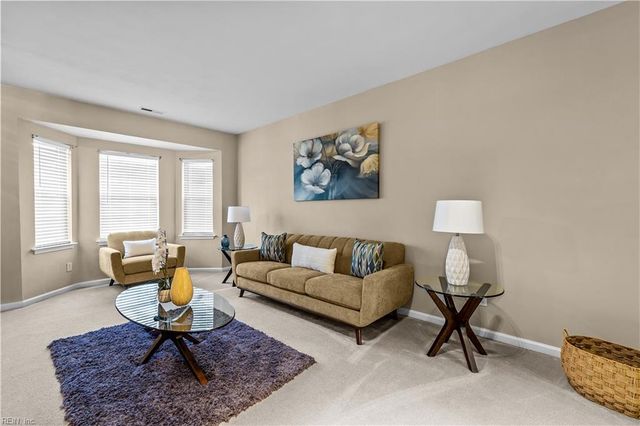 5627 Rivermill CIR, Portsmouth, VA 23703