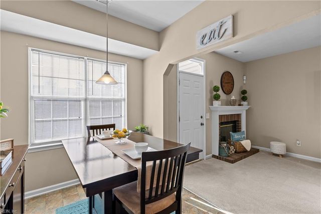 5627 Rivermill CIR, Portsmouth, VA 23703