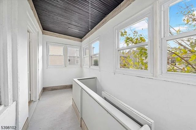 334 Pine St, Elizabeth City, NJ 07206