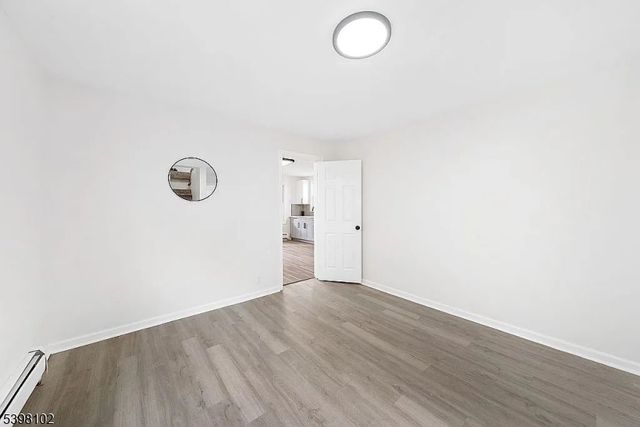 334 Pine St, Elizabeth City, NJ 07206