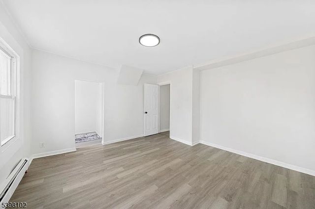 334 Pine St, Elizabeth City, NJ 07206