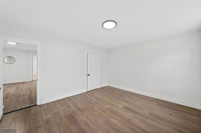 334 Pine St, Elizabeth City, NJ 07206