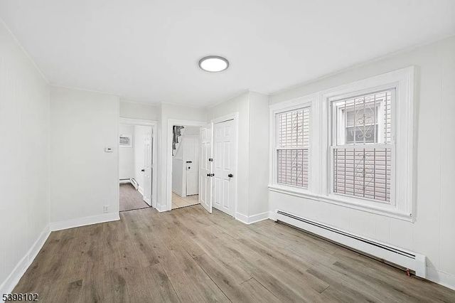 334 Pine St, Elizabeth City, NJ 07206