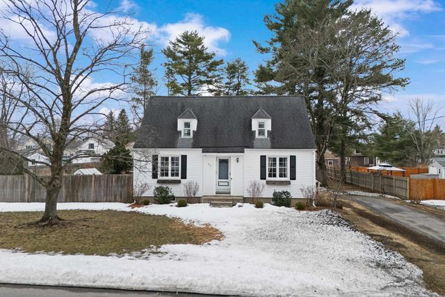 86 Lamprey Street, Manchester, NH 03102